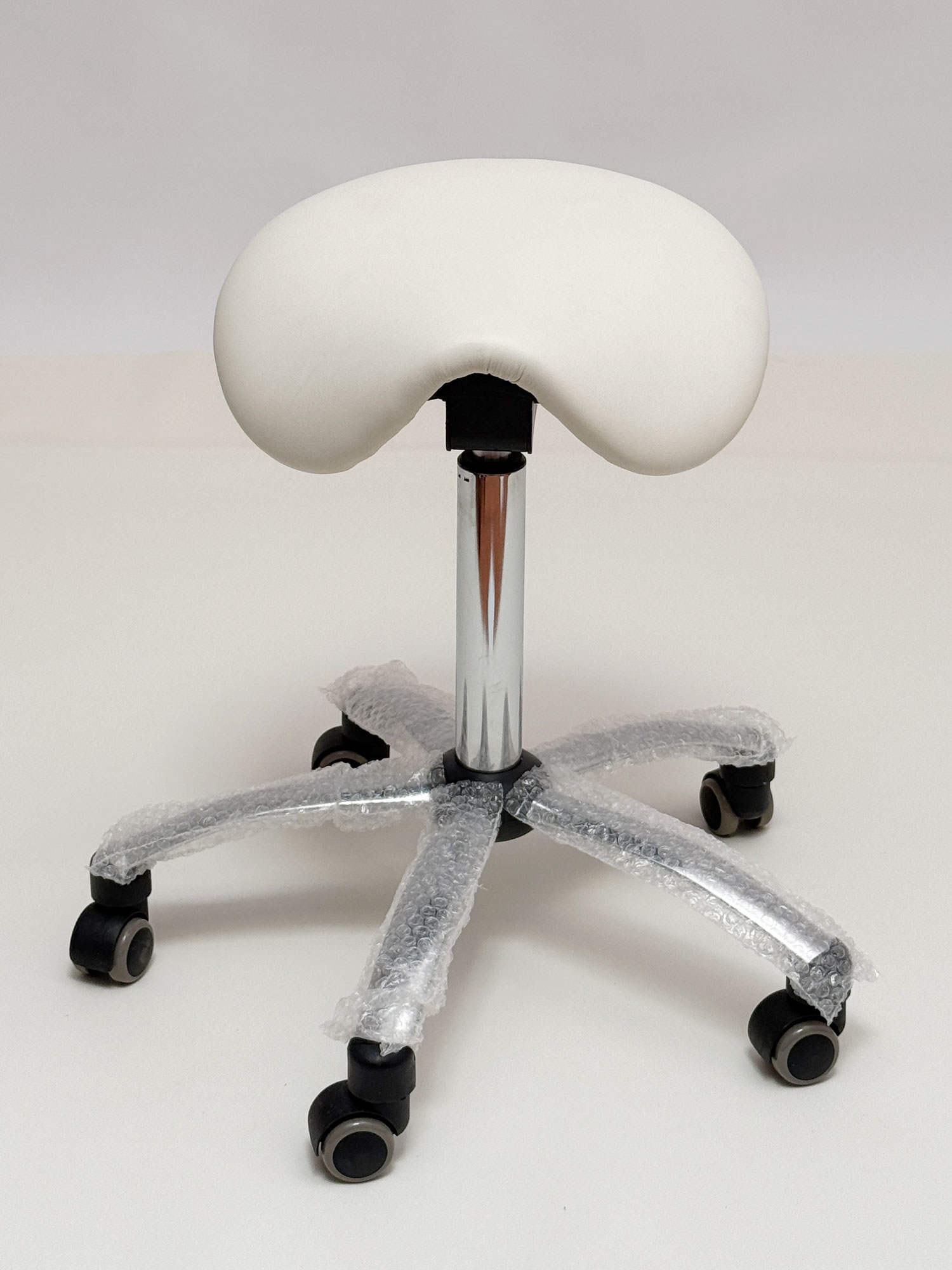 Sanus 2. Wahl: Sattelsitz, Kunstleder weiß H 52 cm